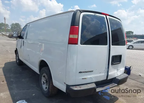2007 Chevrolet Express Work Van from USA, damaged, VIN 1GCGG25V371124133